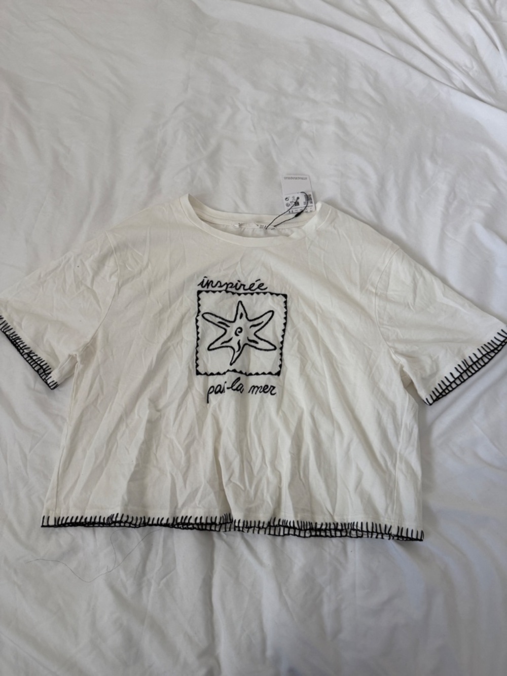 stadivarius embroderied tee  size medium   details: -NWT -short sleeve  -crop fi
